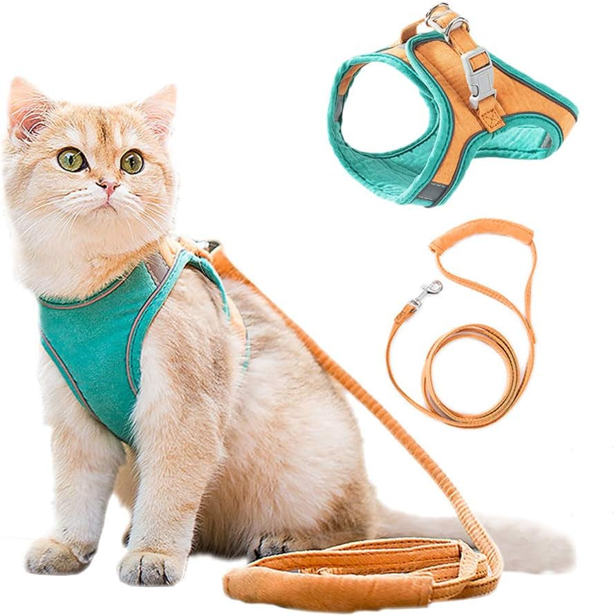 Cat Harness and Leash Set for Walking Escape Proof, Adjustable Kittens Vest with Reflective Strip for Cats Small Dogs Puppies, Soft and Comfortable Cat Outdoor Vest Jacket (Green, M)
